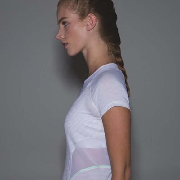 Lululemon Lightweight Mesh Short Sleeve 6 White NWOT - Picture 4 of 15